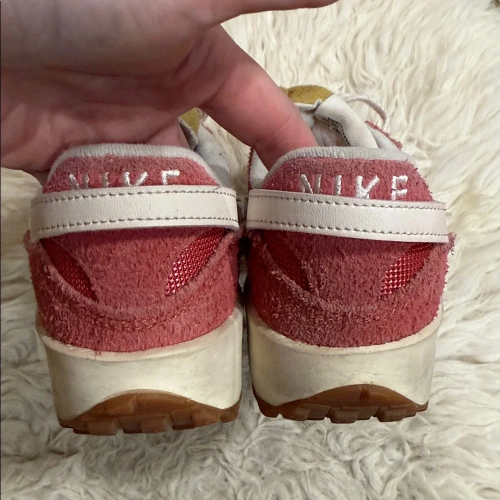 Nike Waffle Debut Vintage Womens 7 
Adobe Sail‎ Coconut Milk Gum Running
Shoes - Picture 5 of 9